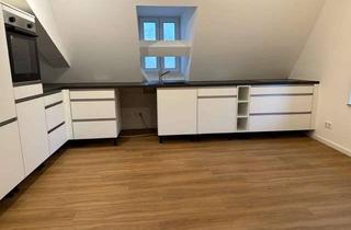 Wohnung mieten in Schmidberg Whg. Nr. 10, 89331 Burgau, Moderne 3 Zimmer-Dachgeschoss-Wohnung mit Einbauküche im historischen Gebäude!