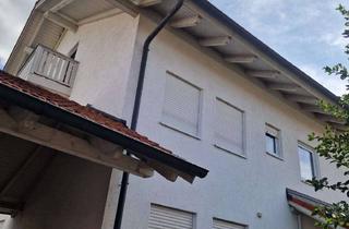 Wohnung mieten in Lechstraße, 84562 Mettenheim, Große 4-Zimmer-Wohnung über zwei Etagen mit 2 Balkonen und Gartenanteil zur Miete ab 1.11.2025