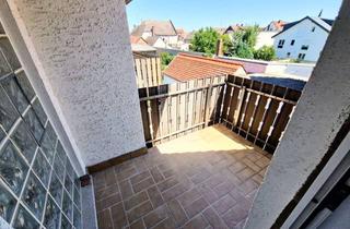 Wohnung mieten in Ringstraße 10, 64859 Eppertshausen, Neu Renovierte 2 Zimmer - Wohnung in zentraler Lage, 100 Meter zur S-Bahn