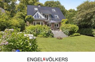 Einfamilienhaus kaufen in 22927 Großhansdorf, Schöner Wohnen mit Seeblick – Stilvolles Einfamilienhaus mit viel Platz und in Toplage