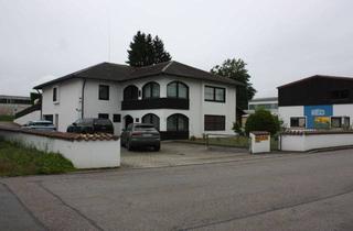 Mehrfamilienhaus kaufen in 84347 Pfarrkirchen, Großzügiges Mehrfamilienhaus mit Einliegerwohnung, Garten & Doppelgarage – Ruhige Lage im Herzen von