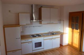 Wohnung mieten in 83071 Stephanskirchen, Gepflegte 2,5-Raum-Wohnung mit Balkon und Einbauküche in Stephanskirchen