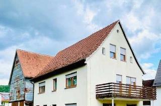 Einfamilienhaus kaufen in 91362 Pretzfeld, Sanierungsbedürftiges Einfamilienhaus mit großer Scheune – Baujahr 1900