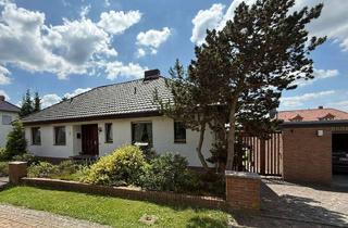 Haus kaufen in 31089 Duingen, Winkelbungalow mit möglicher Einliegerwohnung in beliebter Wohnlage