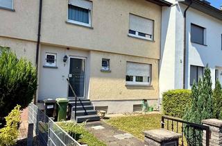 Reihenhaus kaufen in 76646 Bruchsal, Charmantes Reihenhaus mit viel Potential