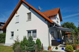Haus mieten in Dechsendorfer Str. 39, 91341 Röttenbach, Charmantes Einfamilienhaus mit 6 Zimmern und großem Garten in Röttenbach