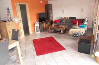 Wohnung kaufen in 73268 Erkenbrechtsweiler, Erkenbrechtsweiler - Sonnige Eigentumswohnung, Erdgeschoss im Zweifamilienhaus