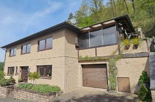Wohnung kaufen in 53577 Neustadt, Freistehendes EFH im Bungalowstil in ruhiger Lage von Neustadt/Wied. 25 Min. Kreuz BN/SU, 4 Min. A3