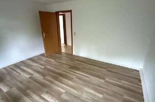 Wohnung mieten in Kirchstraße 46, 08141 Reinsdorf, 3-Raum-WE mit Badewanne in ruhiger Gegend
