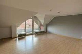 Wohnung mieten in Mies Van Der Rohe Weg 43, 31535 Neustadt, Großzügige Dachgeschosswohnung mit Balkon und Einbauküche – Mies-van-der-Rohe-Weg, Neustadt am Rüben