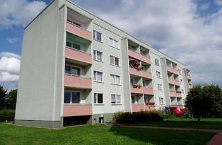 Wohnung mieten in Hallesche Straße 246, 06295 Lutherstadt Eisleben, Dreiraumwohnung mit TOP-Einkaufmöglichkeiten direkt vor der Tür!