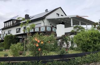 Wohnung mieten in Blumenstr. 5a, 90617 Puschendorf, Modernisierte 2,5 Zimmer-DG-Wohnung mit gehobener Innenausstattung in Puschendorf