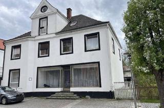 Haus kaufen in 84140 Gangkofen, Zentrales Wohn- und Geschäftsgebäude mit Gewerbehalle und PV-Anlage