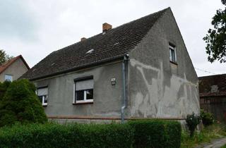 Bauernhaus kaufen in Ratsstraße 1,, 16259 Oderaue, Alter Bauernhof mit Wohnhaus und Scheune plus Garten plus Ackerfläche in Neuwustrow