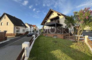 Wohnung kaufen in 92245 Kümmersbruck, Exklusive Dachwohnung mit Garten und Blockhaus in Toplage