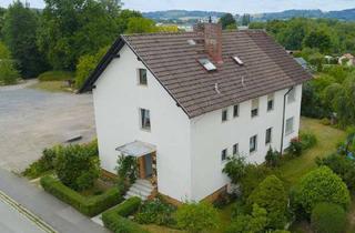 Wohnung kaufen in 96465 Neustadt, 5-Zimmer-Eigentumswohnung mit Dachterrasse und Gartennutzung in Neustadt b. Coburg