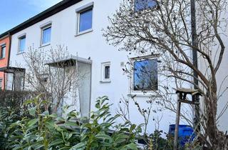 Haus mieten in 90530 Wendelstein, Exklusives Reihenhaus in Wendelstein mit sonnigem Garten, perfektem Grundriss und großzügigen Räumen