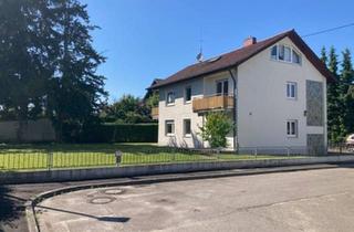 Mehrfamilienhaus kaufen in 79108 Freiburg im Breisgau, Freiburg im Breisgau - MehrfamilienGenerationen Haus mit 3 Wohnungen Freiburg-Hochdorf
