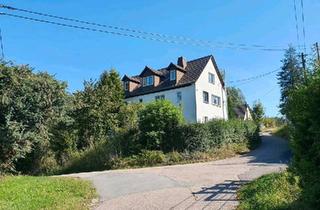 Einfamilienhaus kaufen in 09212 Limbach-Oberfrohna, Limbach-Oberfrohna - Haus Wohnhaus mit Nebengebäude ländlich ruhig