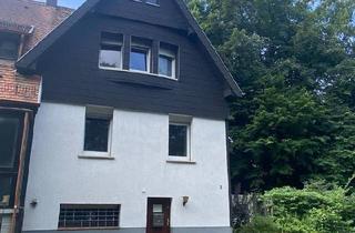Doppelhaushälfte kaufen in 66540 Neunkirchen, Neunkirchen - Einfamilienwohnhaus in Heinitz, ideal für Tier- und Hundehaltung
