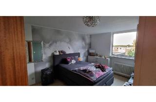 Wohnung kaufen in 90547 Stein, Stein - 2-Zimmer-Wohnung Balkon Aufzug Einbauküche keine Provision!