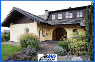 Wohnung kaufen in 78333 Stockach, Stockach - Repräsentative und stimmungsvolle 4,5 Zi.-EG-Wohnung mit großem Balkon in 3 FH, Stockach-Oberstadt!