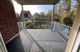 Wohnung kaufen in 15537 Grünheide, 2 Zimmer ETW mit Fahrstuhl/Balkon, FUBOHZ. zu verk. FREI, nahe Tesla und BER, KFZ-Stellplatz, Sofort