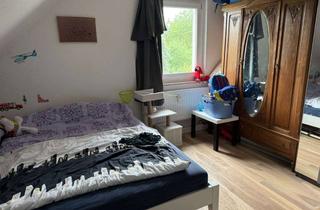 Wohnung mieten in Königstrasse 12, 53332 Bornheim, stilvolle 2-Zimmer-DG-Wohnung mit EBK in Bornheim / WG-geeignet