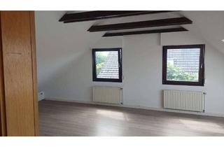 Wohnung mieten in Kastanienallee 10, 51399 Burscheid, Helle, renovierte DG-Wohnung mit Einbauküche in EFH in Burscheid