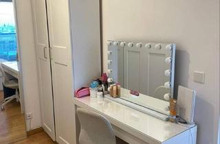 Wohnung mieten in Wadzeckstraße, 10178 Mitte, Helles Appartement mit Einbauküche und Dachterrasse - nur für Studenten, Azubis ab 01.11.2025