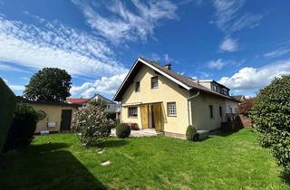 Doppelhaushälfte kaufen in 82131 Gauting, Gemütliche Doppelhaushälfte mit großem Garten!