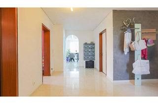 Wohnung kaufen in 72213 Altensteig, Großzügige Eigentumswohnung mit Garten, Garage & Top-Ausstattung in ruhiger Lage - Walddorf