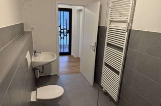 Wohnung mieten in 42655 Solingen-Mitte, Kernsanierte Wohnung mit Sonnenterrasse und eigenem Gartenhaus