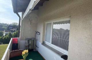 Wohnung kaufen in 78628 Rottweil, Lichtdurchflutete 3 Zimmer-Wohnung mit Balkon und Garage