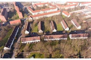 Wohnung kaufen in 24148 Ellerbek, Gepflegte DG-Wohnung 55 m² Nfl. (ca. 45m² Wfl.) 2 Ebenen, Wellingdorf