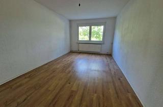 Wohnung mieten in Christinenstraße 29, 14772 Hohenstücken, Erdgeschoss - Wohnküche - Balkon - was will man mehr?