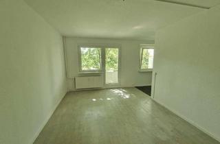 Wohnung mieten in Christinenstraße 15, 14772 Hohenstücken, Hier lässt's sich's leben! 1-Zimmer-Wohnung mit Balkon in Hohenstücken!