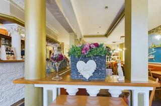 Gewerbeimmobilie kaufen in Nürnberger Str. 19, 96114 Hirschaid, Wohn- und Geschäftshaus mit 3 Wohneinheiten und Gaststätte im Erdgeschoß inklusive Wintergarten und