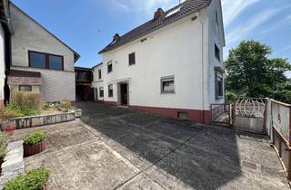 Haus kaufen in Weingartenstraße, 35619 Braunfels, Vielseitiges Haus mit Nebengebäude, Garten und 6 Zimmern auf 150 m² Wohnfläche