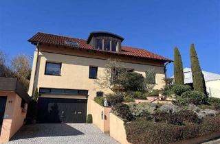 Villa kaufen in 76646 Bruchsal, NEU! Großes 1-2 Fam.-Wohnhaus (Mehrgenerationenhaus) auf 1006 qm Grundstück in Bruchsal!