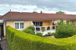 Haus kaufen in 19073 Wittenförden, Gepflegtes, altersgerechtes Reihenendhaus im Bungalowstil mit Südterrasse und Carport