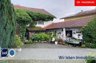 Haus kaufen in 94104 Witzmannsberg, IDYLLISCH UND ROMANTISCHE 3-SEIT HOFSTELLE MIT FERIENWOHNUNG, TIERHALTUNG GEEIGNET