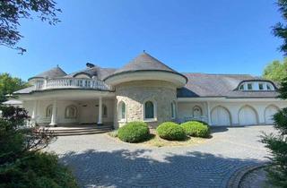 Villa kaufen in 33758 Schloß Holte-Stukenbrock, Provisionsfrei* Luxus-Villa mit einzigartigem diskretem parkähnlichem Anwesen von privat!