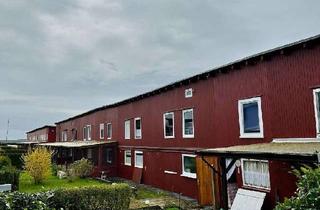 Immobilie kaufen in 19055 Medewege, Reihenbootshaus 2020 saniert und modernisiert mit zusätzlichem Außenliegeplatz am Schwer