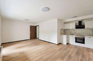 Wohnung kaufen in 76332 Bad Herrenalb, Raus aus der Stadt - kernsanierte 2-Zimmer-Wohnung in ruhiger Lage