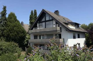 Wohnung kaufen in Am Sandberg 31, 60599 Sachsenhausen-Süd, Sachsenhausen Süd: 4-Zimmer-Dachgeschoss-Maisonettewohnung mit Kamin, Balkon, Loggia und Garage
