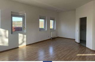 Wohnung mieten in 01968 Senftenberg, Perfekte 2-Zimmerwohnung mit großem Wohnzimmer und Duschbad in Senftenberg!