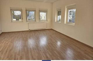 Wohnung mieten in 01968 Senftenberg, Perfekte 2-Zimmerwohnung mit großem Wohnzimmer und Duschbad in Senftenberg!