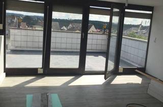 Wohnung mieten in Eichenröderweg, 35396 Gießen, Freundliche und gepflegte 2-Zimmer-Küche-Bad-Dachgeschosswohnung mit Dachterrasse und EBK