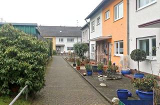 Reihenhaus kaufen in 53721 Siegburg, Einfamilien-Reihenhaus mit Terrasse, Garten, überdachtem Balkon, Hobbyraum mit Bar, Garage